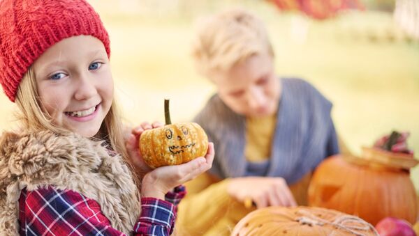 Tökös versek, mondókák gyerekeknek - 7 kedves kis vers tökfaragáshoz, töklámpás készítéshez