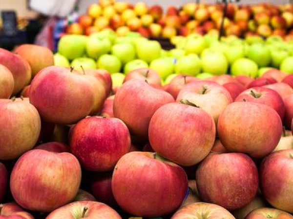 Zöldségek, gyümölcsök fogyasztása: mennyi az ideális napi mennyiség? Mire utal a színük? A dietetikus válaszol