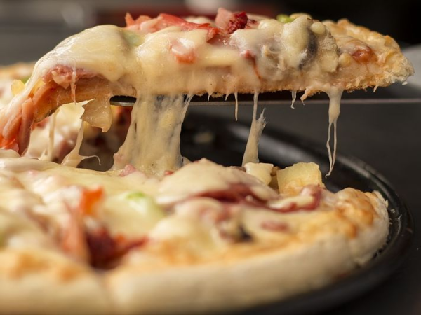 Pizza recept - Így készítsd el házilag a tökéletes pizzatésztát!