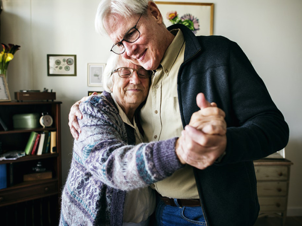 Demencia: Varázslatosan hat a zene és a tánc a demenciával élő idősekre! - Erről számoltak be egy új kutatásban